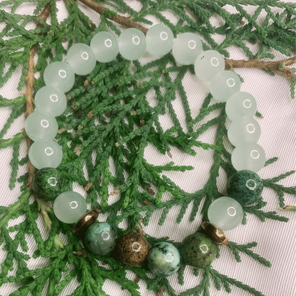 Green and White Agate Bead Bracelet with Copper Spacers, Stretch Stone Bracelet for Men & Women, Healing Crystal Jewelry, Boho Chic Accessory
